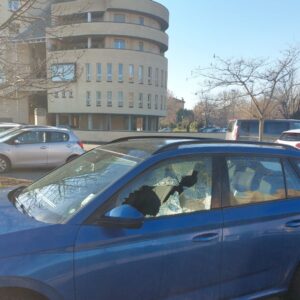 Via della Beverara: altre auto danneggiate nel fine settimana