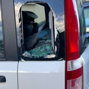 Ancora raid dei ladri in Bolognina: danneggiate 9 auto