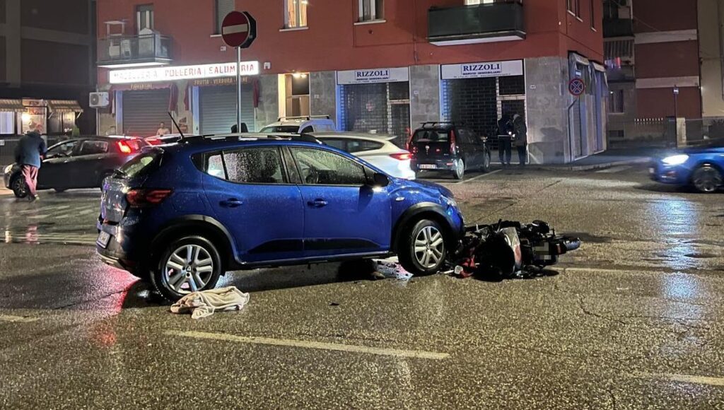 Schianto a Villanova di Castenaso, grave un 18enne