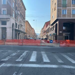 Cantieri tram: prolungata la chiusura dell’incrocio Saffi-Malvasia-Vittorio Veneto