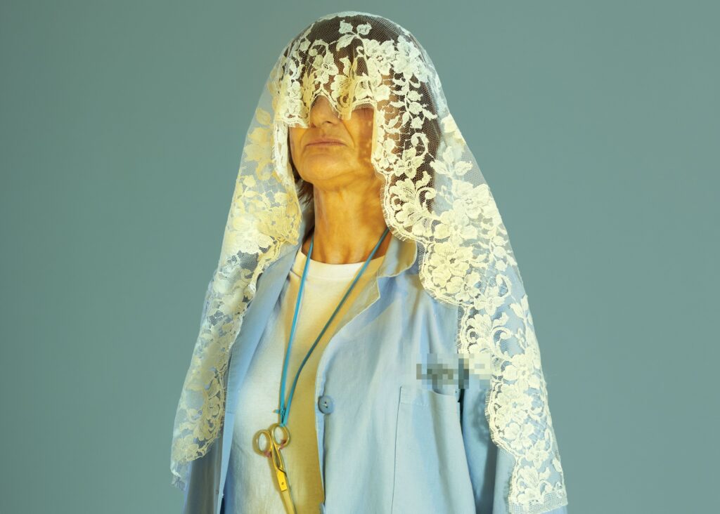 Una delle foto che celebrano le lavoratrici de ‘La Perla’ ottiene un riconoscimento internazionale