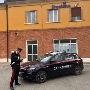 Aggredisce capotreno: carabinieri fermano passeggero