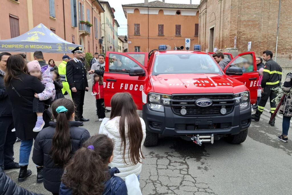 Medicina: nuovo mezzo di soccorso per i Vigili del Fuoco Volontari 