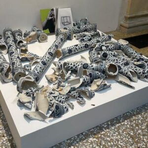 Artista distrusse opera di Ai Weiwei: condannato a un anno e quattro mesi