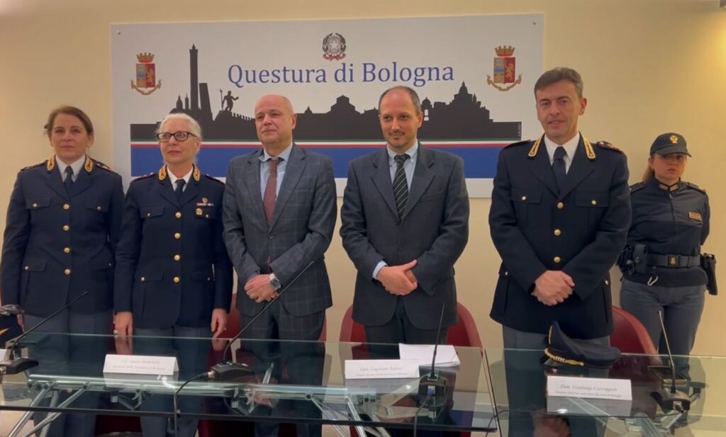 Cambio al vertice di tre importanti uffici di Polizia a Bologna