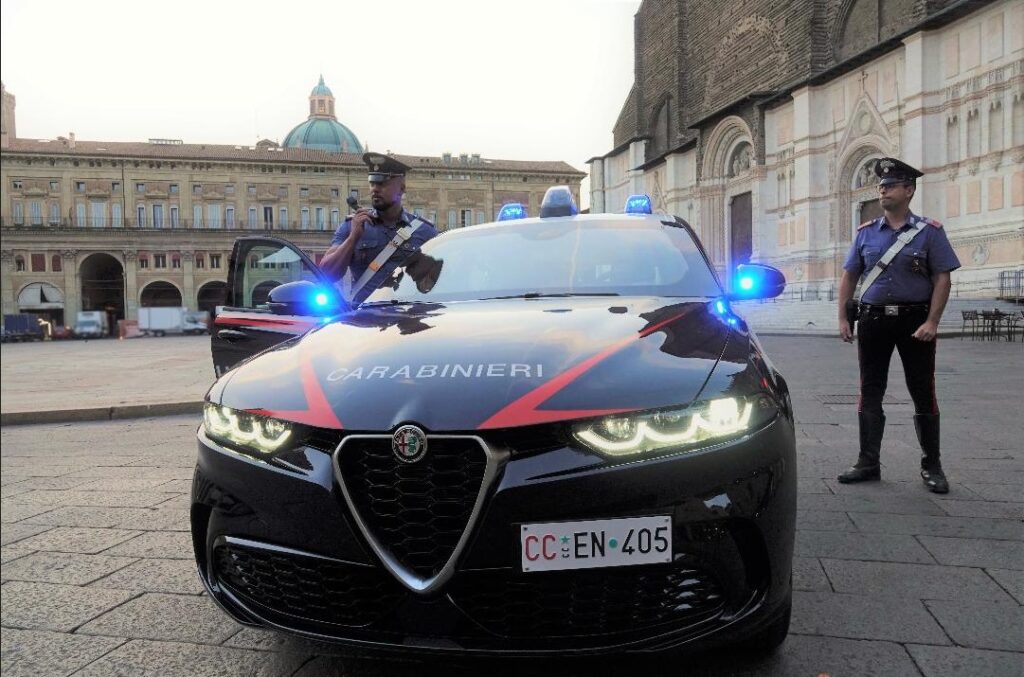 In tasca con 7 dosi di droga, arrestato un 73enne