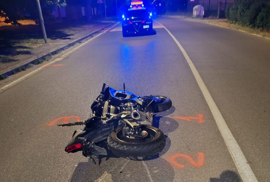 Si schianta con la moto a San Lazzaro, grave un 20enne