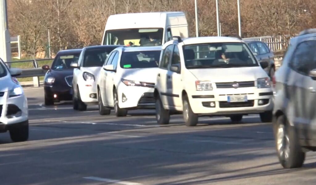 Stop dei veicoli Euro 5: a Bologna riguarda 14mila mezzi
