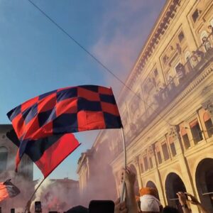 Padre e figlia scippati durante i festeggiamenti del Bologna, rapinatore arrestato