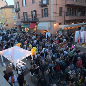 ‘Notte bianca’ in via Andrea Costa: divieti di sosta e limitazioni nelle strade per la festa