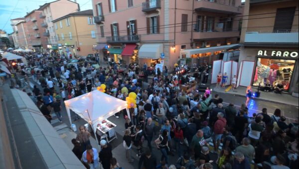 ‘Notte bianca’ in via Andrea Costa: divieti di sosta e limitazioni nelle strade per la festa