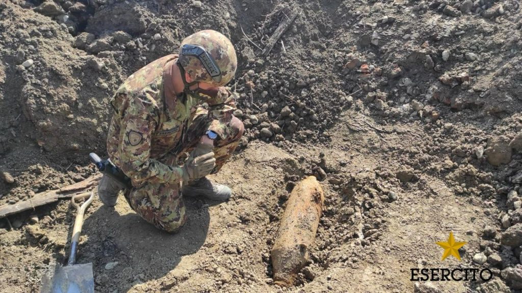 Disinnesco bomba a Casalecchio di Reno: dalle 23 chiusa l’autostrada A1