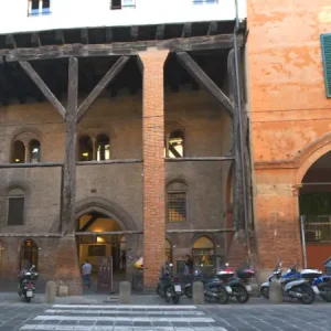 Restyling su Strada Maggiore