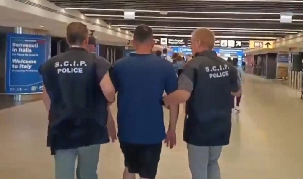 Duplice omicidio Piazza dell’Unità: Gennaro Maffia è rientrato in Italia