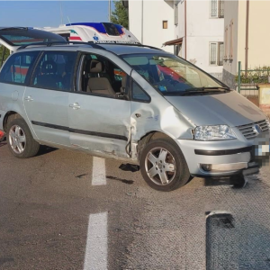 Incidente a San Vincenzo di Galliera, grave un motociclista di 42 anni