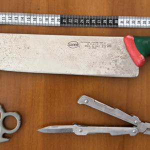 Spaccio tra binari e treni in corsa: tre arresti della Polizia a Bologna