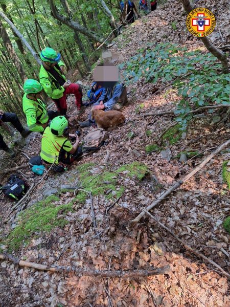 Un anziano disperso e una donna infortunata: intervengono Soccorso Alpino, Vigili del Fuoco e 118