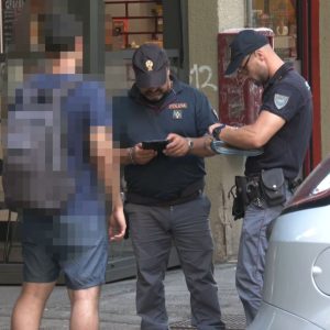 Spacciatore di crack (e cocaina) arrestato in Bolognina