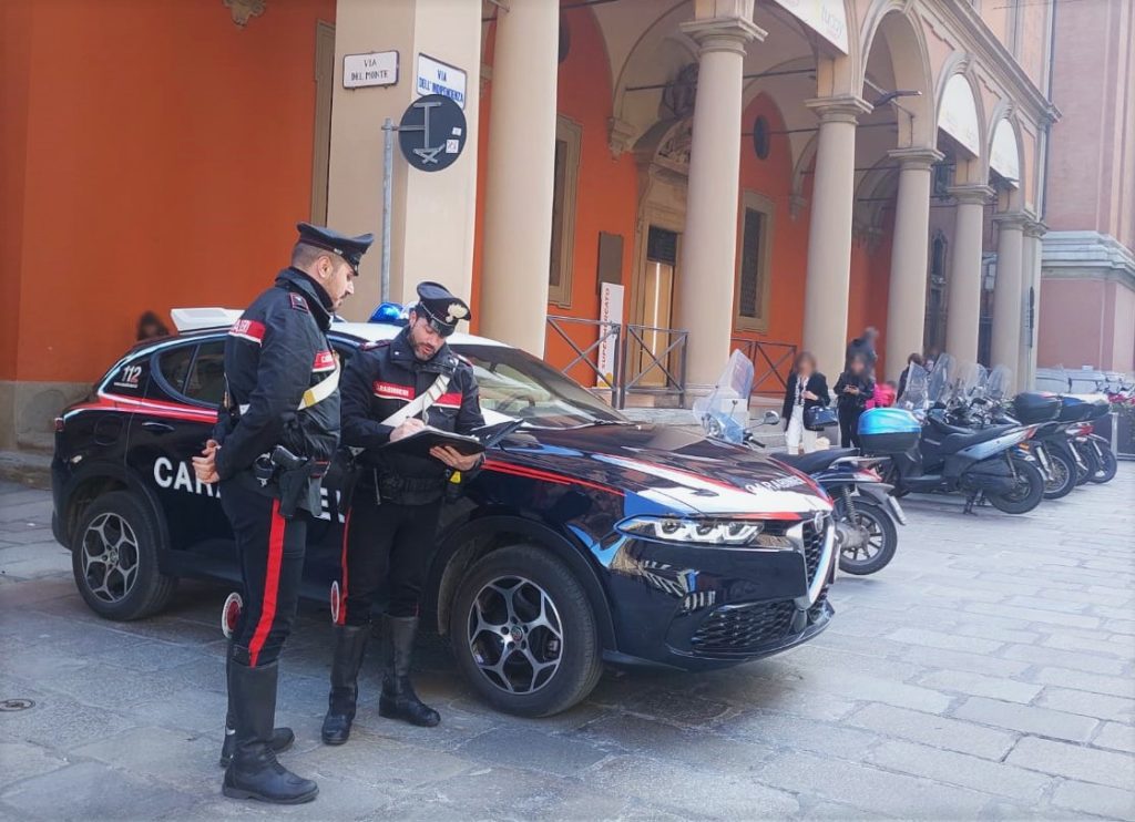 Perseguita la fidanzata che lo ha lasciato, scatta divieto di avvicinamento