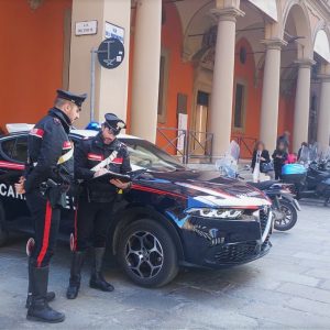 Perseguita la fidanzata che lo ha lasciato, scatta divieto di avvicinamento