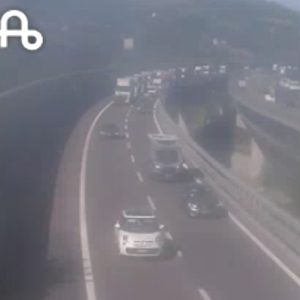 Incendio in galleria in autostrada, chiuso temporaneamente un tratto dell’A1