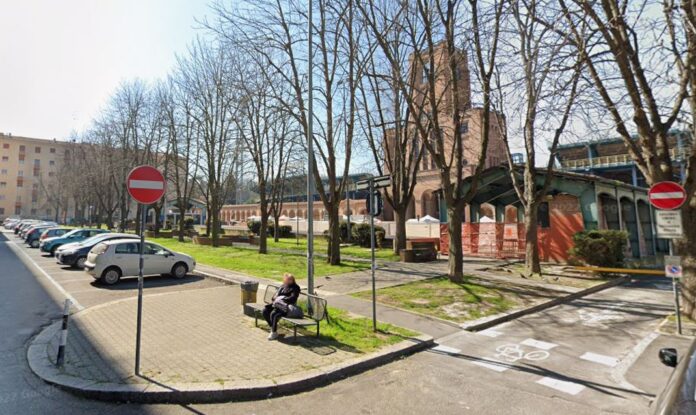 Spaccio di cocaina in Piazza della Pace: due pusher arrestati, uno è minorenne