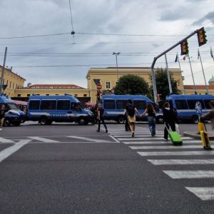 Stazione di Bologna blindata nel timore di un assalto dei manifestanti