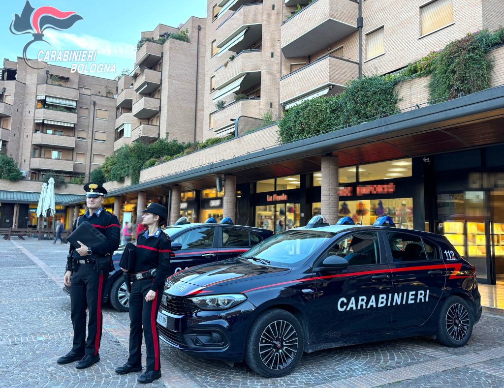 Casalecchio, controlli dei carabinieri al Meridiana e in stazione