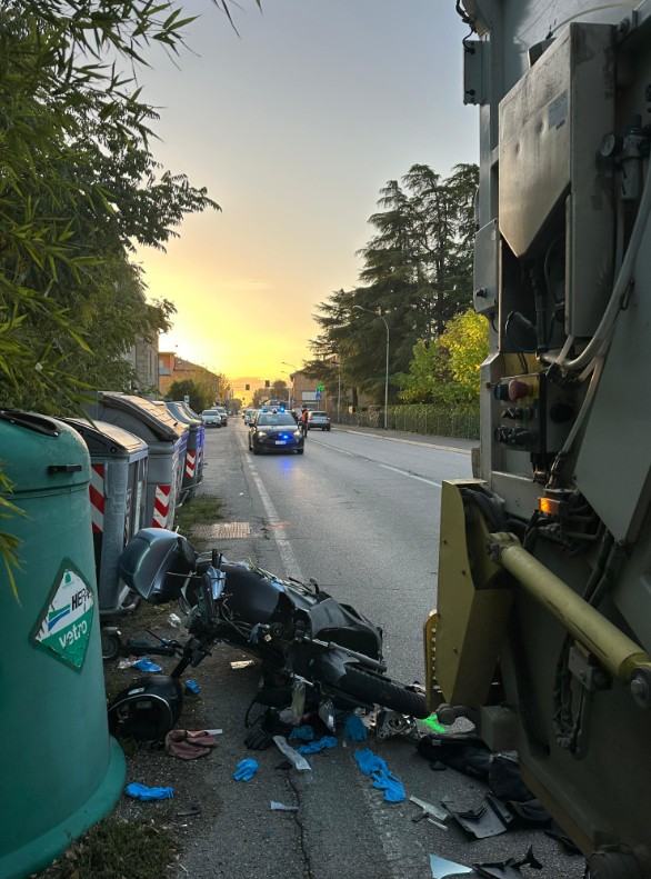Incidente stradale in località Osteria Grande, grave un 60enne