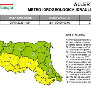 Allerta meteo di 24 ore da questa notte: temporali forti e vento, soprattutto in appennino
