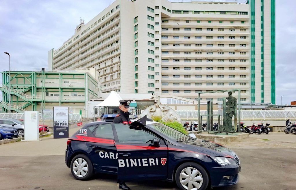 Va al pronto soccorso perché è ubriaca e aggredisce il personale sanitario: arrestata