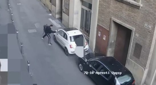 Esce dalla Questura di Bologna e danneggia un’auto ‘civetta’ della Polizia, arrestato