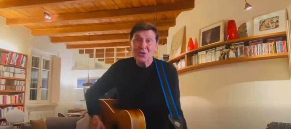 Gianni Morandi torna sui social per annunciare il nuovo tour ed è pioggia di “like”