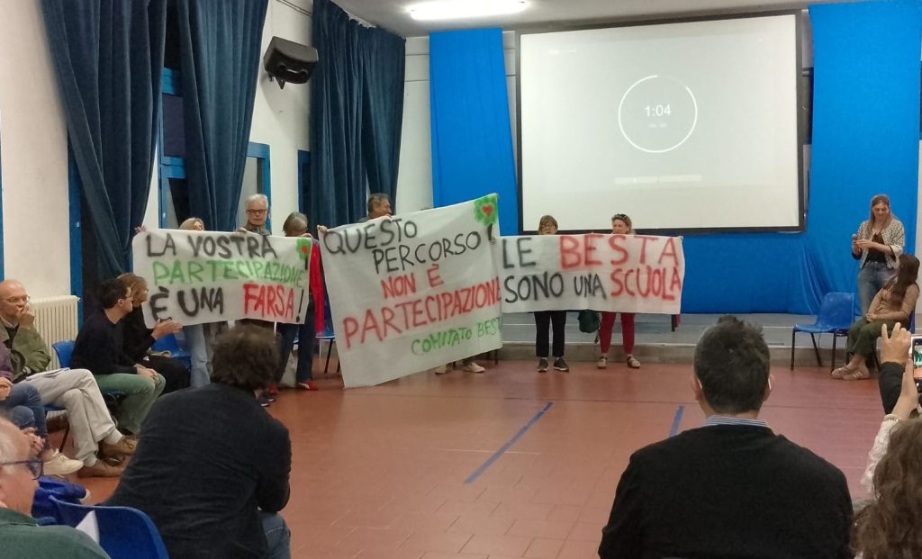 Il Comitato Besta lascia il percorso partecipato: “Ci sentiamo presi in giro dal Comune”