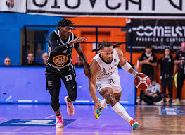 La Virtus sbanca Udine di 2 punti