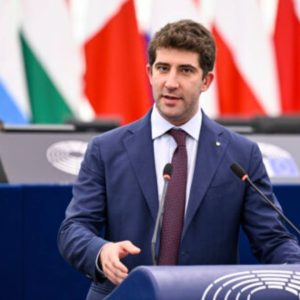 Presagio di Cavedagna: Europa verso il declino se non cambia passo