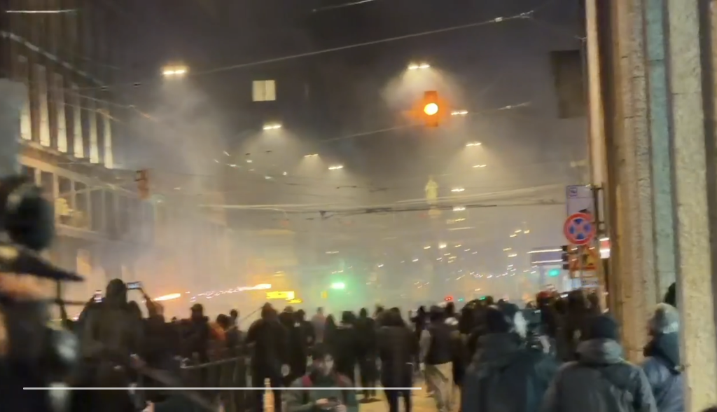 I proPal mettono Bologna a ferro e fuoco