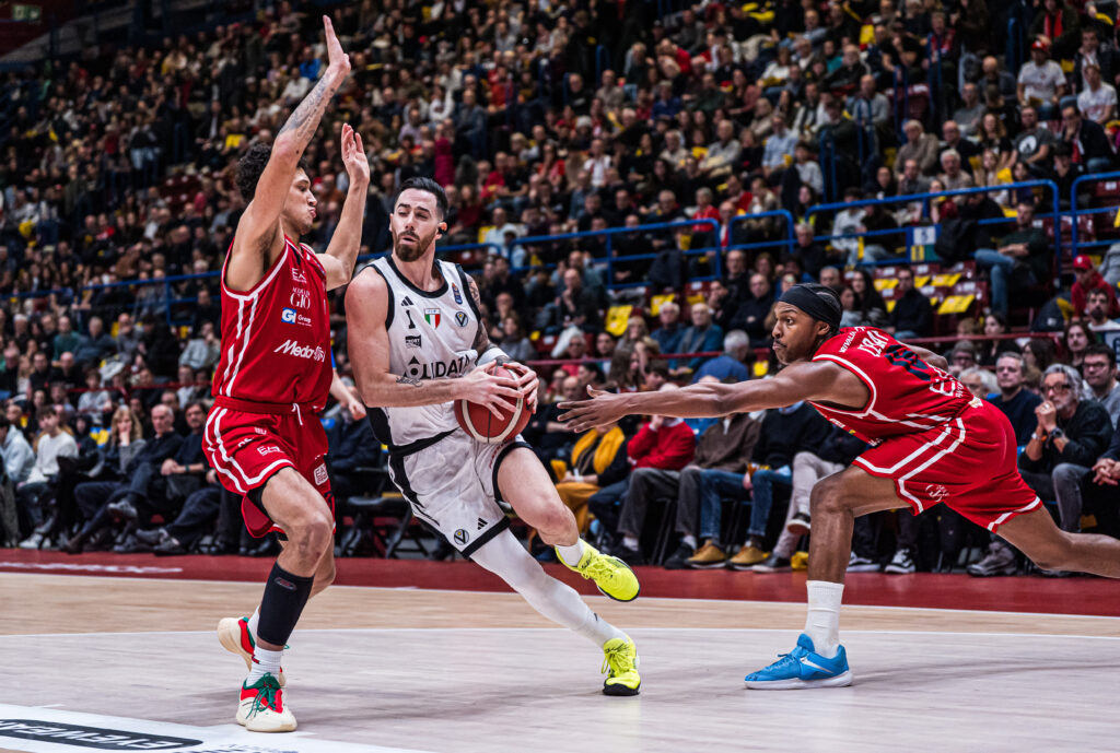 Il big match se lo aggiudica Milano: Virtus sconfitta
