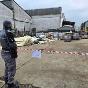 Deposito illegale di rifiuti pericolosi scoperto a San Pietro in Casale