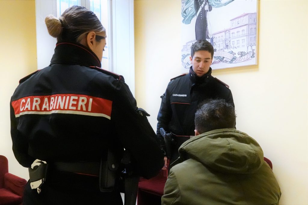 Telefonata del ‘finto’ carabiniere e richiesta di denaro: truffa sventata, 40enne arrestato