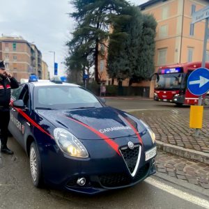 Autista bus minacciata con una bottiglia, è la terza aggressione in una settimana
