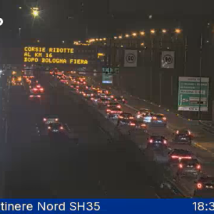 Scontro tra camion e auto, muore un bolognese di 51 anni