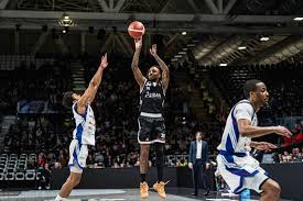 La Virtus liquida anche Treviso: 88 a 77