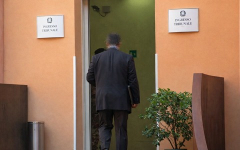 Molestò un bambino di 11 anni, talent scout condannato a 3 anni e 4 mesi