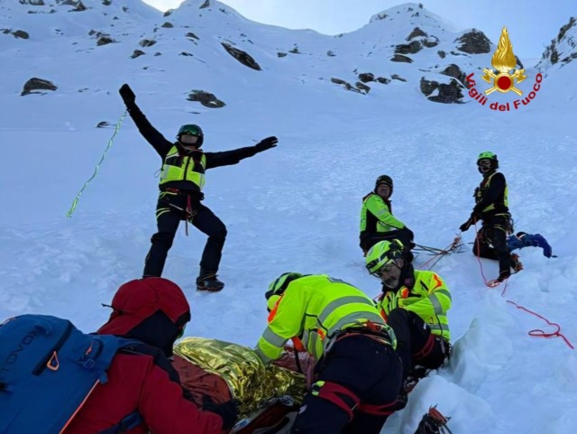 Intervento di soccorso al Corno alle Scale, cinque escursionisti scivolati lungo un pendio