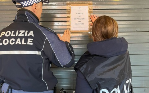 Musica troppo alta, chiuso temporaneamente un bar in Strada Maggiore