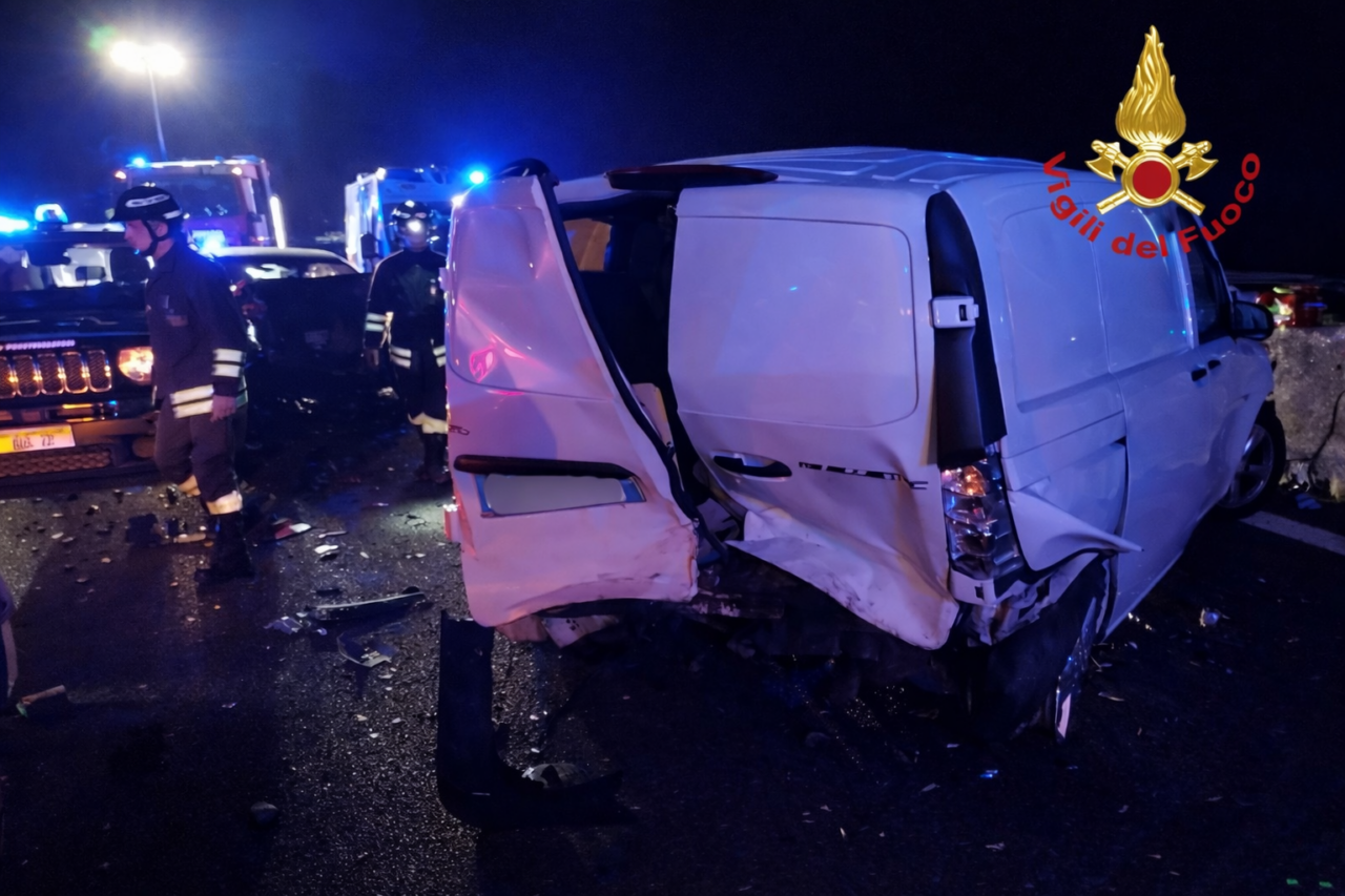 Tamponamento a catena in A1 fra Modena e Bologna, un morto e tre feriti