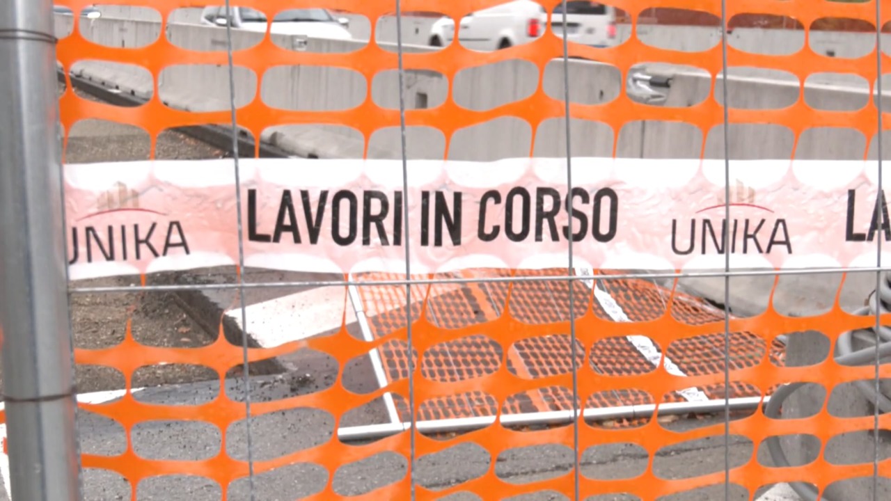 Tram, il Comune fa il punto sui cantieri: a fine marzo tornano i bus in via San Felice