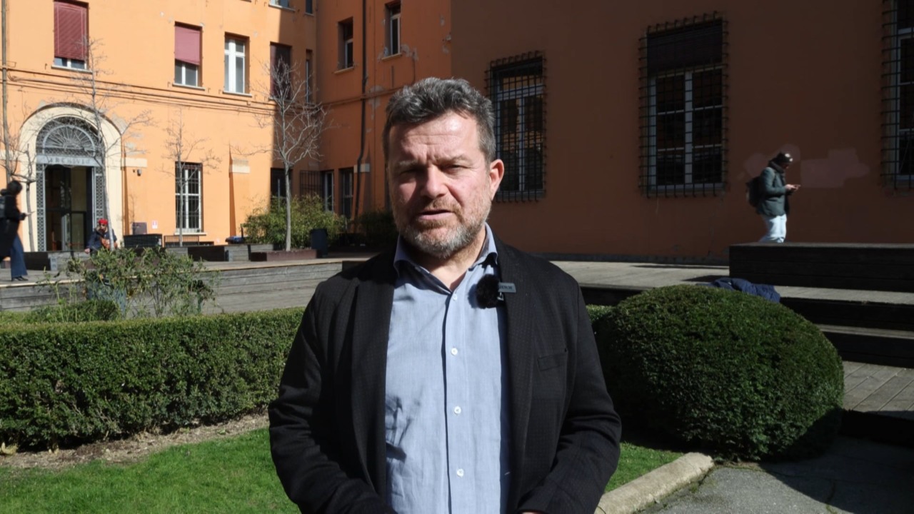 Tensione al Pilastro, la replica dell’assessore alla Scuola Daniele Ara