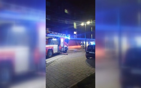 Incendio in uno studentato a Bologna, tre studenti soccorsi dal 118
